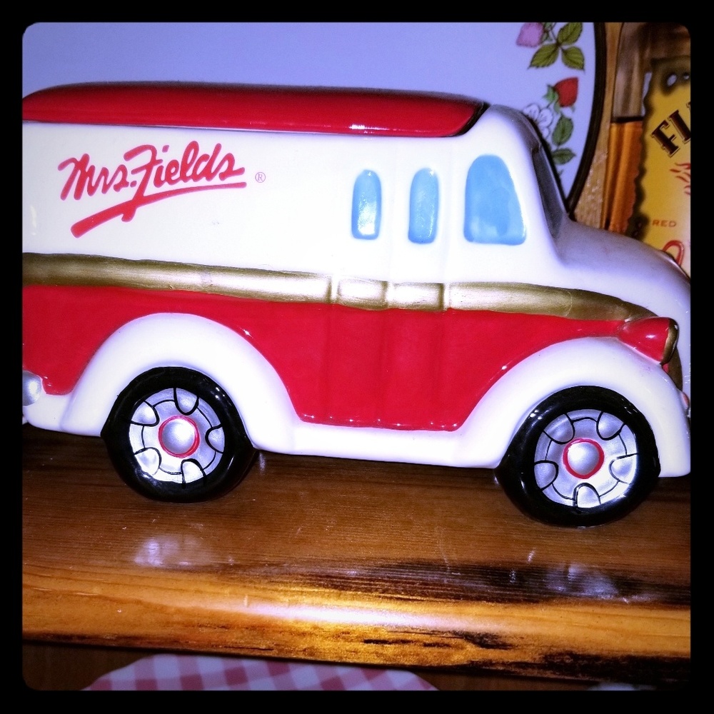 Cookie jar